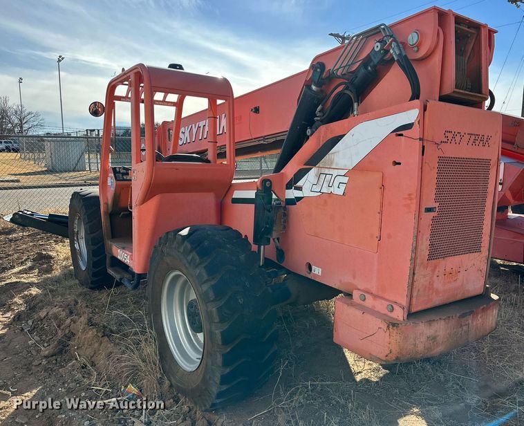 image for item JT9212 Sky Trak 10054  telehandler