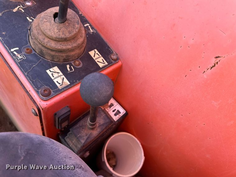 image for item JT9212 Sky Trak 10054  telehandler