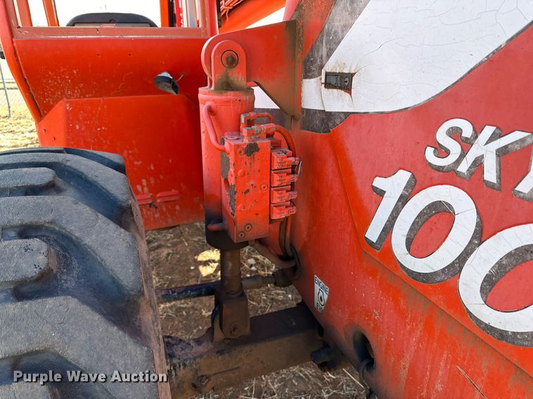 image for item JT9214 2001 Sky Trak 10042  telehandler