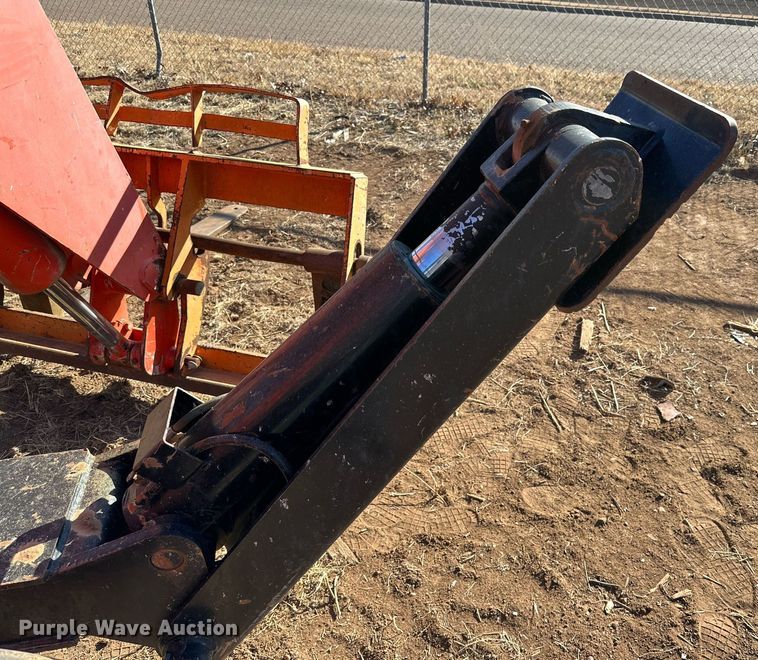 image for item JT9214 2001 Sky Trak 10042  telehandler