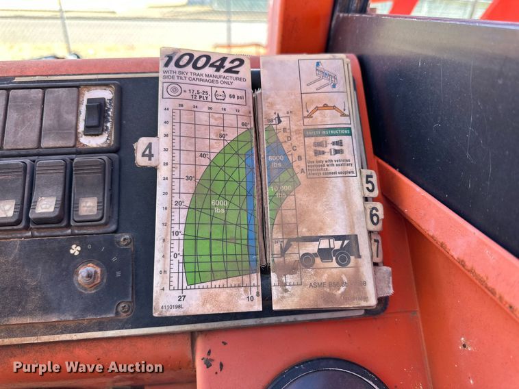 image for item JT9214 2001 Sky Trak 10042  telehandler