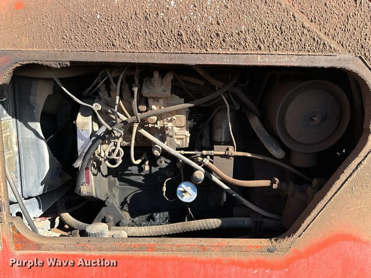 image for item JT9214 2001 Sky Trak 10042  telehandler