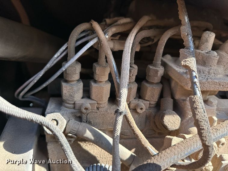 image for item JT9214 2001 Sky Trak 10042  telehandler