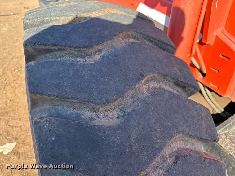 image for item JT9214 2001 Sky Trak 10042  telehandler