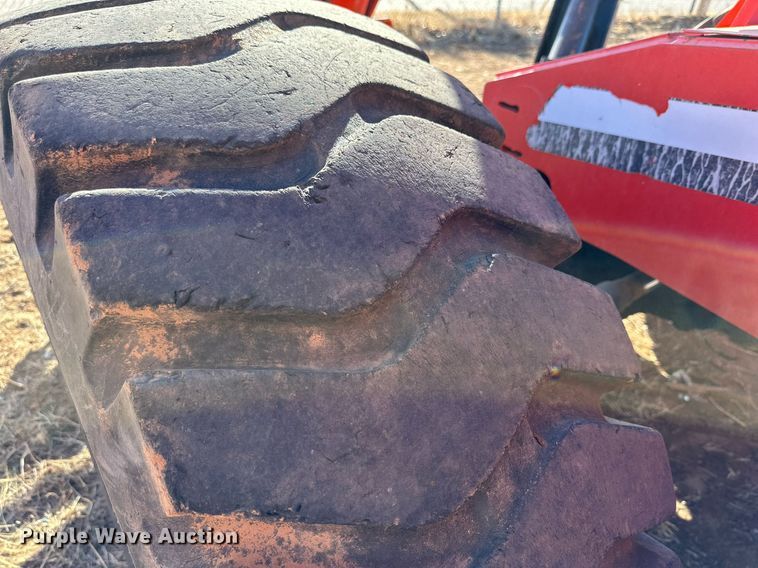 image for item JT9214 2001 Sky Trak 10042  telehandler