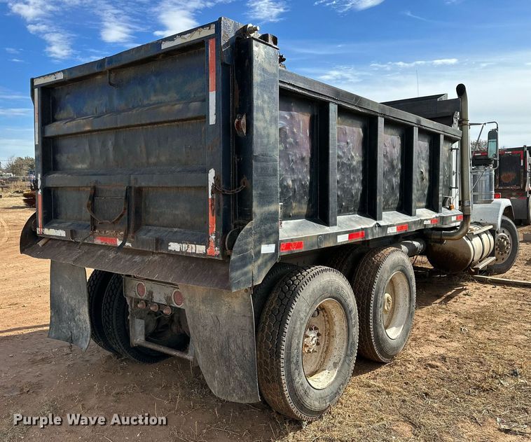 image for item JT9218 1985 GMC General  dump truck