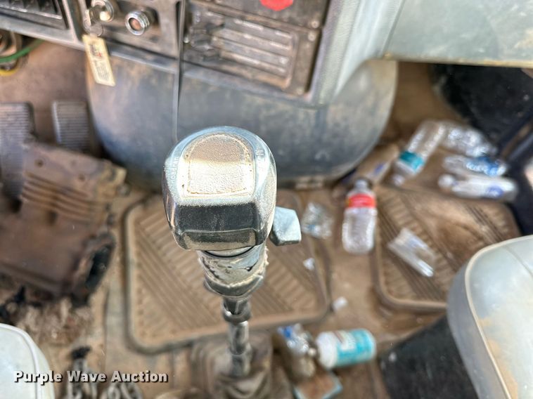 image for item JT9218 1985 GMC General  dump truck