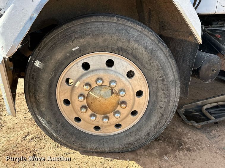 image for item JT9218 1985 GMC General  dump truck