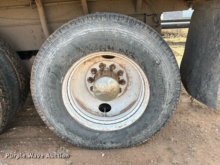 image for item JT9218 1985 GMC General  dump truck