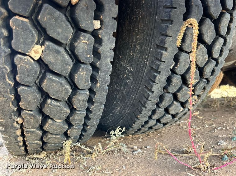 image for item JT9218 1985 GMC General  dump truck