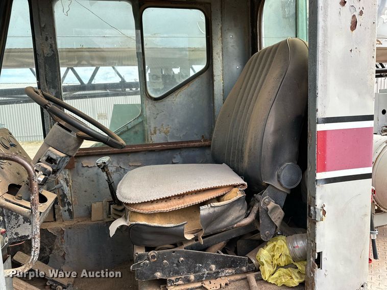 image for item JT9220 1981 Link-Belt HTC1040  crane