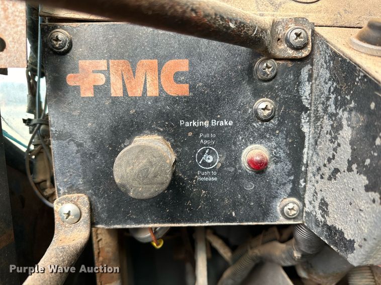 image for item JT9220 1981 Link-Belt HTC1040  crane