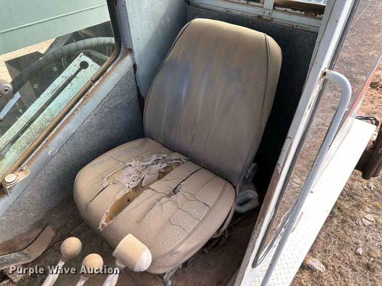 image for item JT9220 1981 Link-Belt HTC1040  crane