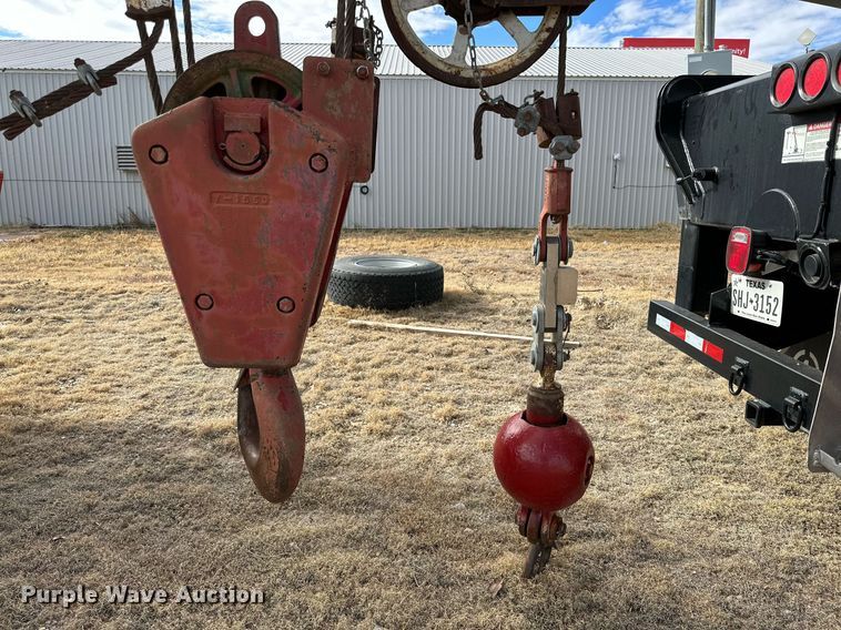 image for item JT9220 1981 Link-Belt HTC1040  crane