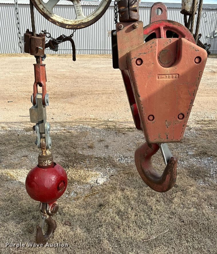 image for item JT9220 1981 Link-Belt HTC1040  crane