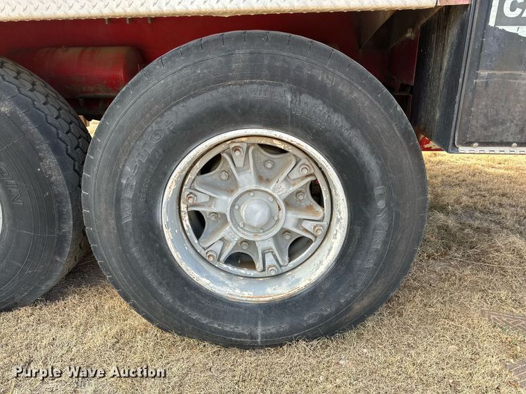 image for item JT9220 1981 Link-Belt HTC1040  crane