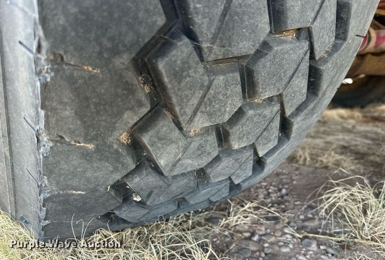 image for item JT9220 1981 Link-Belt HTC1040  crane