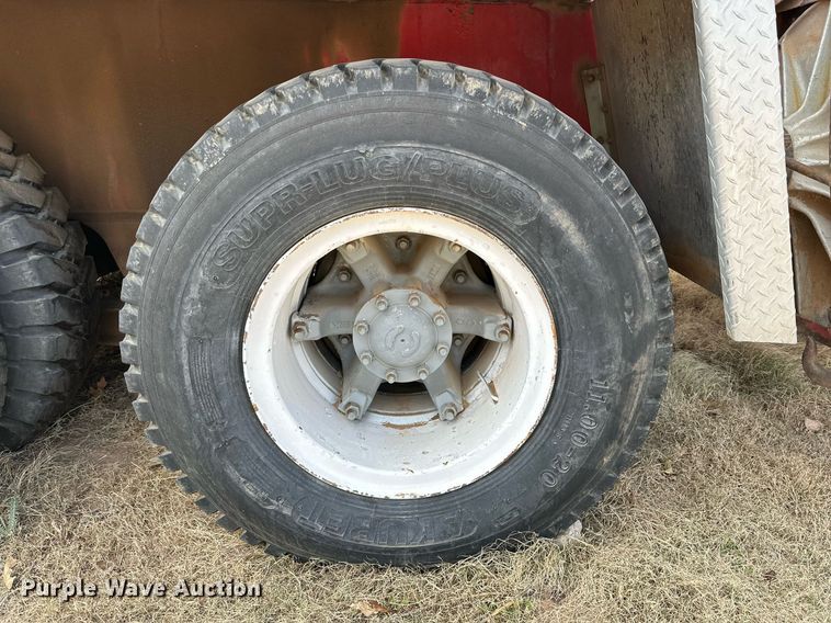 image for item JT9220 1981 Link-Belt HTC1040  crane