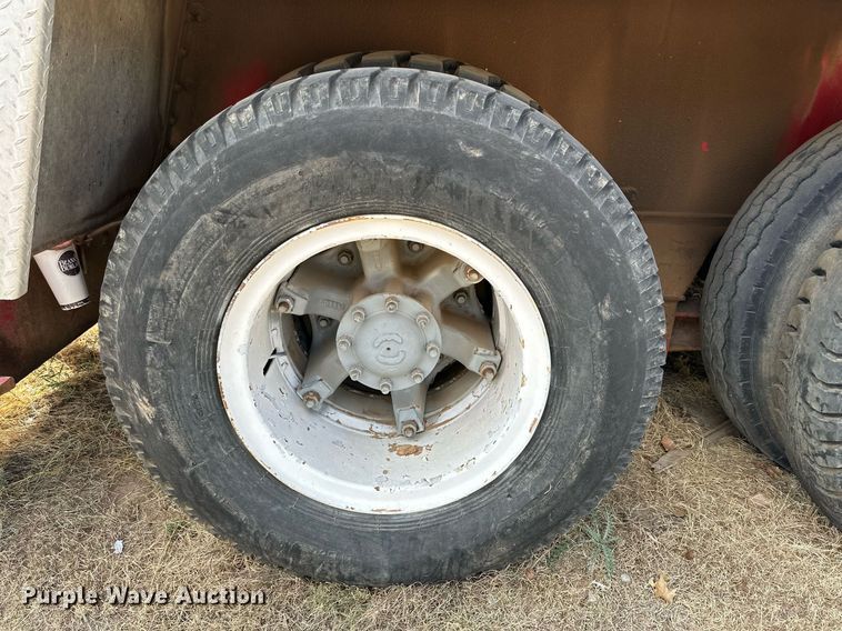 image for item JT9220 1981 Link-Belt HTC1040  crane