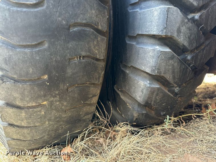 image for item JT9220 1981 Link-Belt HTC1040  crane