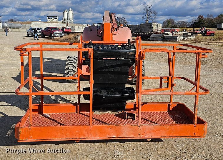 image for item KG9522 2002 JLG 600AJ  boom lift