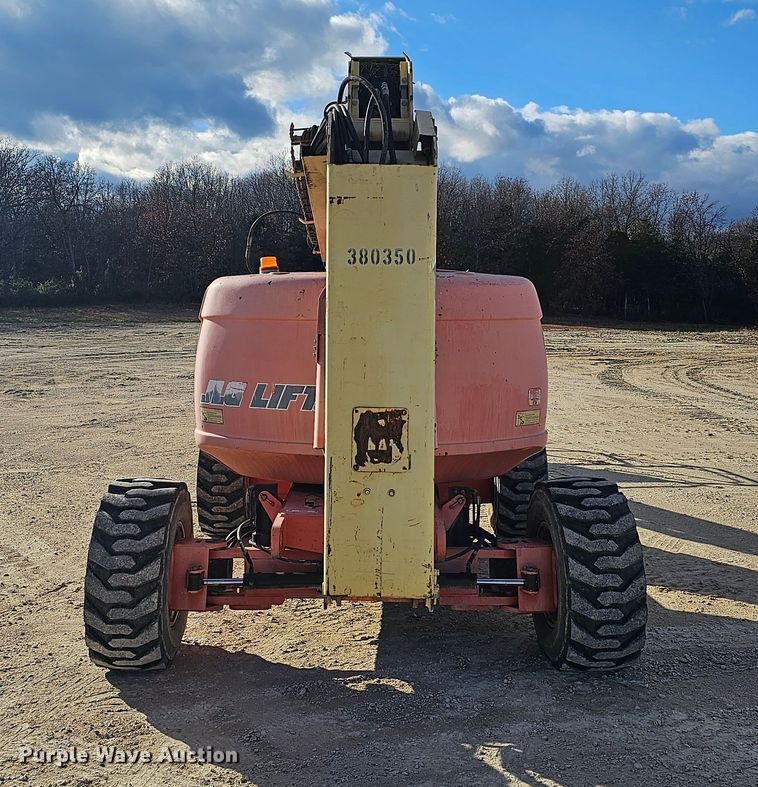 image for item KG9522 2002 JLG 600AJ  boom lift
