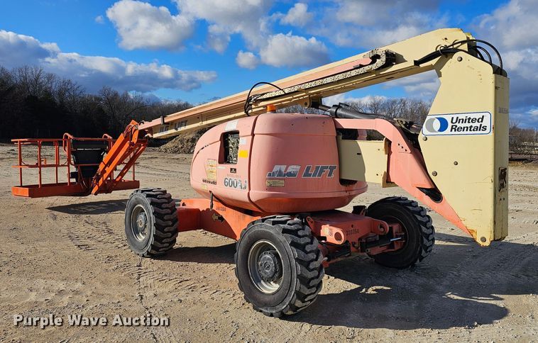 image for item KG9522 2002 JLG 600AJ  boom lift