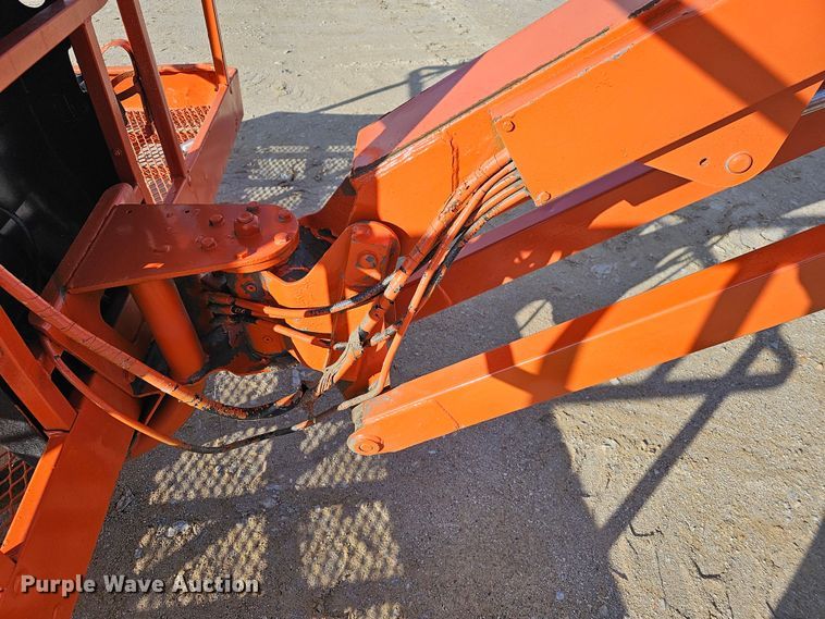 image for item KG9522 2002 JLG 600AJ  boom lift
