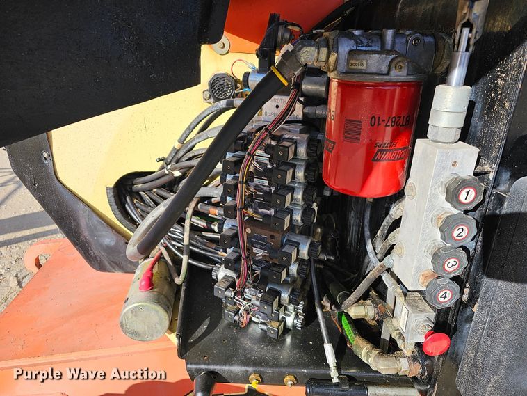 image for item KG9522 2002 JLG 600AJ  boom lift