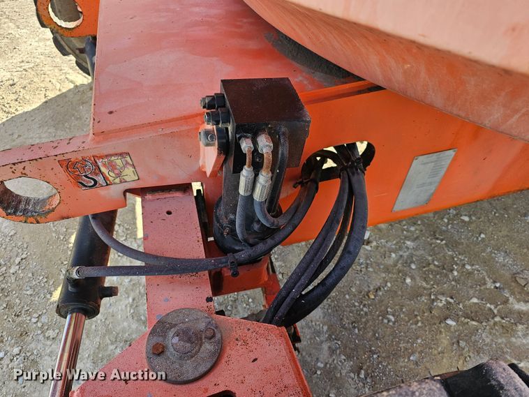 image for item KG9522 2002 JLG 600AJ  boom lift