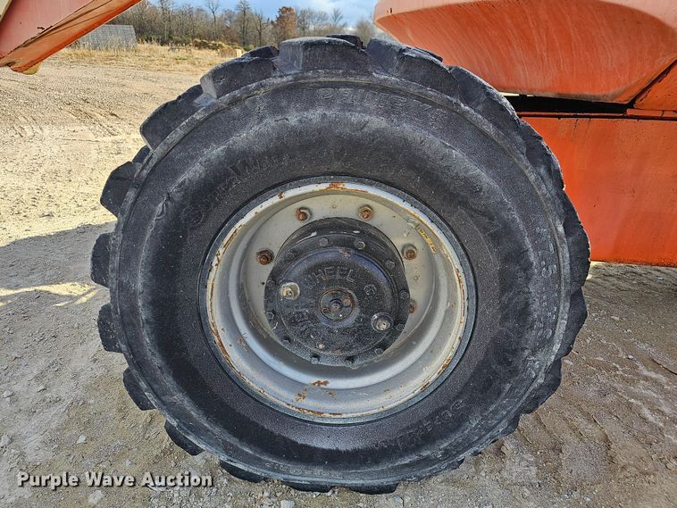 image for item KG9522 2002 JLG 600AJ  boom lift