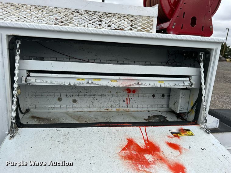 image for item KH9635 2009 Ford F650 Super Duty XL  Ext. Cab utility / service truck