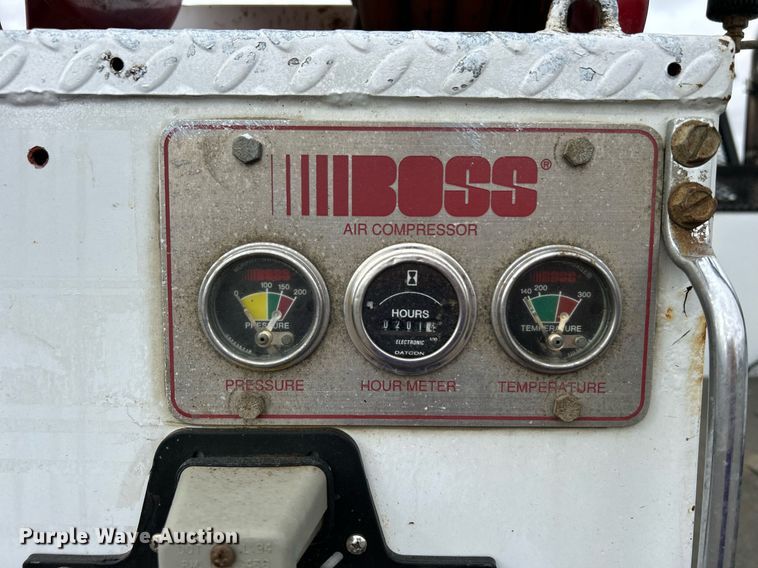 image for item KH9635 2009 Ford F650 Super Duty XL  Ext. Cab utility / service truck