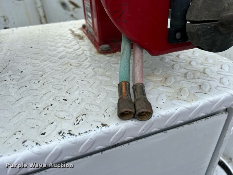 image for item KH9635 2009 Ford F650 Super Duty XL  Ext. Cab utility / service truck