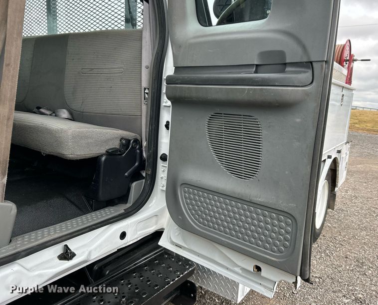 image for item KH9635 2009 Ford F650 Super Duty XL  Ext. Cab utility / service truck