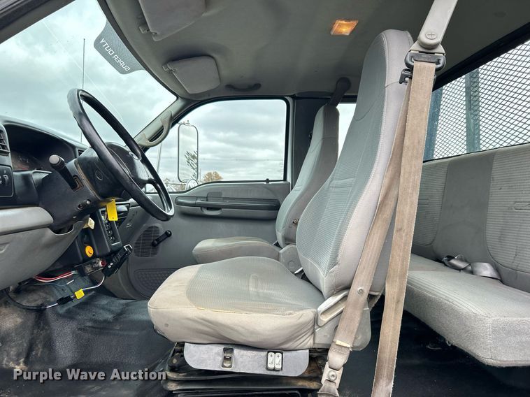 image for item KH9635 2009 Ford F650 Super Duty XL  Ext. Cab utility / service truck