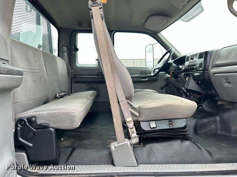 image for item KH9635 2009 Ford F650 Super Duty XL  Ext. Cab utility / service truck