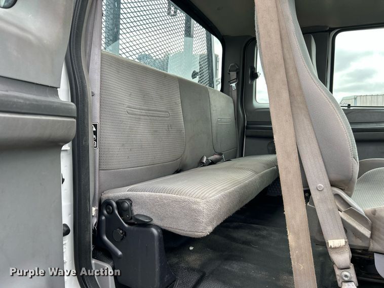 image for item KH9635 2009 Ford F650 Super Duty XL  Ext. Cab utility / service truck