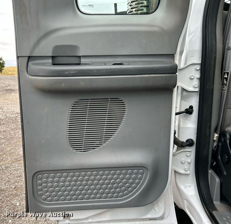 image for item KH9635 2009 Ford F650 Super Duty XL  Ext. Cab utility / service truck