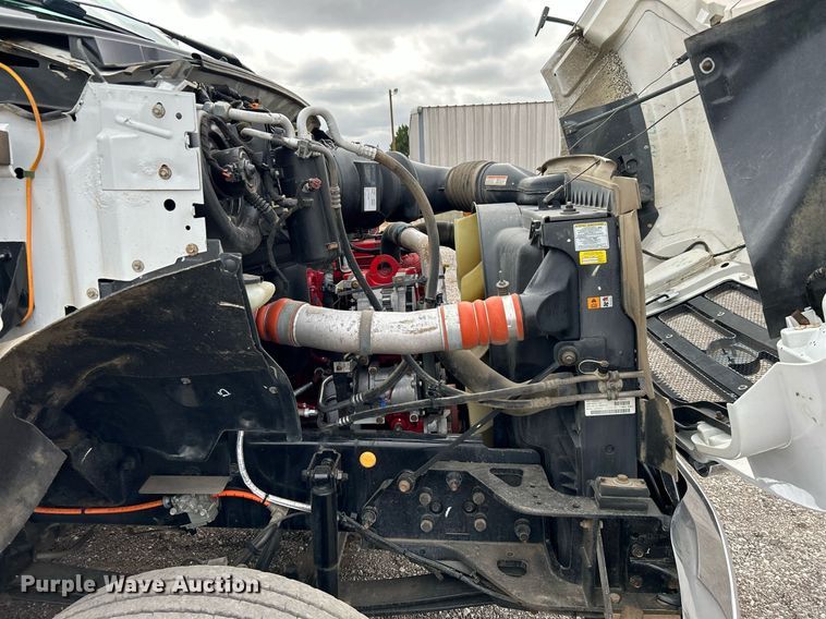 image for item KH9635 2009 Ford F650 Super Duty XL  Ext. Cab utility / service truck