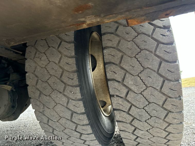 image for item KH9635 2009 Ford F650 Super Duty XL  Ext. Cab utility / service truck