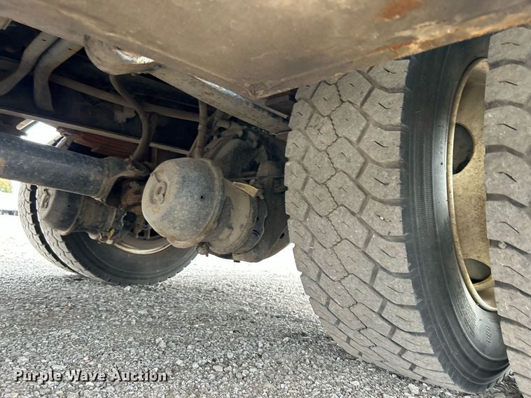 image for item KH9635 2009 Ford F650 Super Duty XL  Ext. Cab utility / service truck