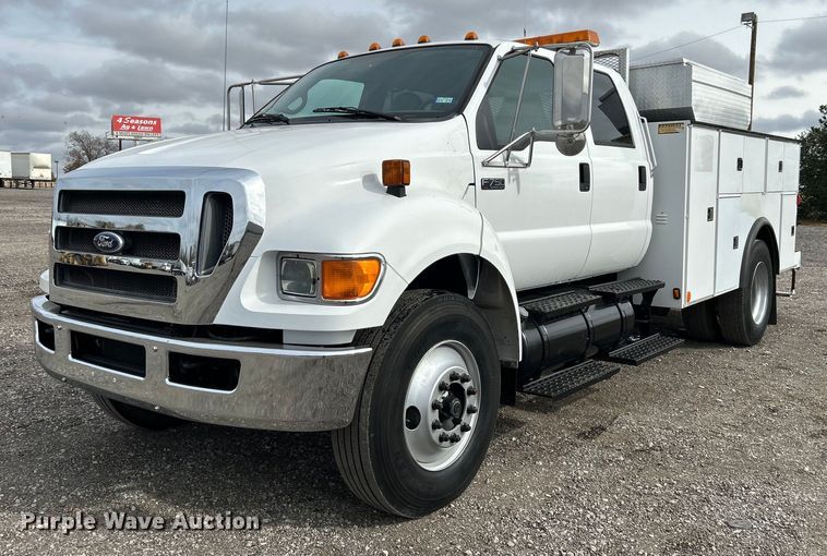 image for item KH9638 2010 Ford F750 Super Duty XL  Crew Cab utility / service truck