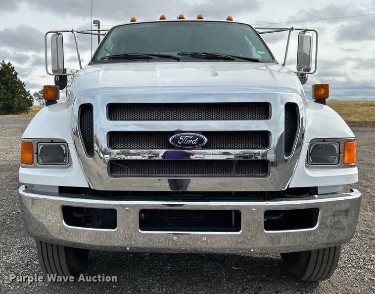 image for item KH9638 2010 Ford F750 Super Duty XL  Crew Cab utility / service truck