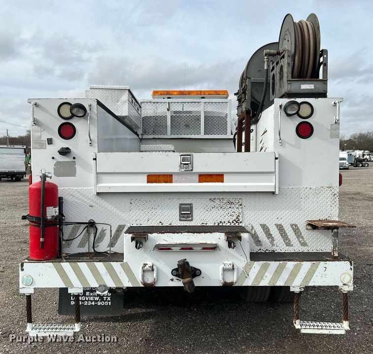 image for item KH9638 2010 Ford F750 Super Duty XL  Crew Cab utility / service truck