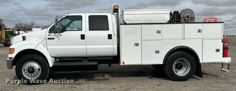 image for item KH9638 2010 Ford F750 Super Duty XL  Crew Cab utility / service truck