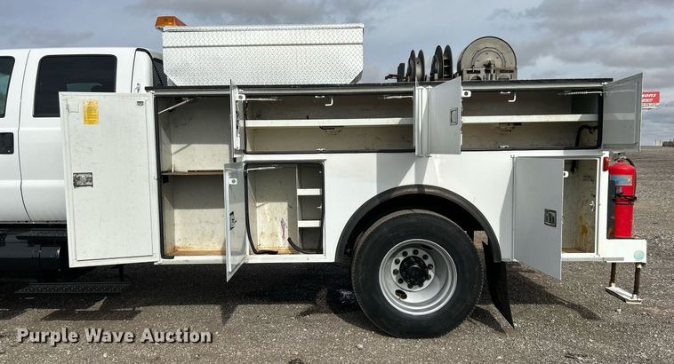 image for item KH9638 2010 Ford F750 Super Duty XL  Crew Cab utility / service truck