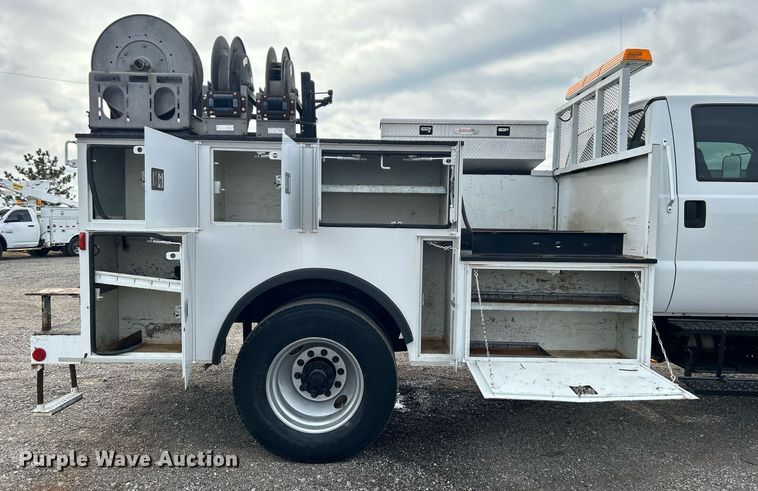 image for item KH9638 2010 Ford F750 Super Duty XL  Crew Cab utility / service truck