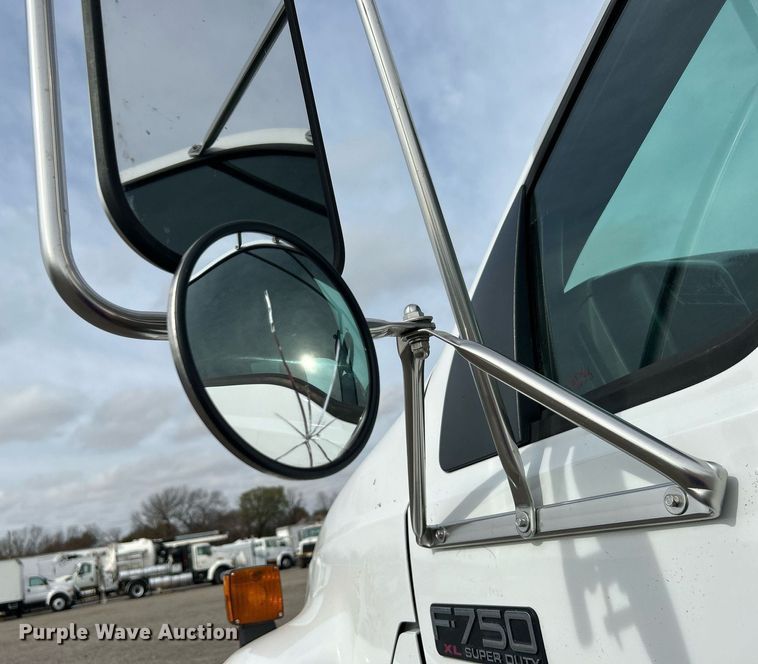 image for item KH9638 2010 Ford F750 Super Duty XL  Crew Cab utility / service truck