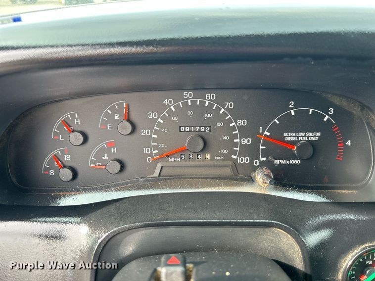 image for item KH9638 2010 Ford F750 Super Duty XL  Crew Cab utility / service truck